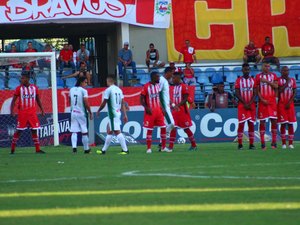 No Estádio Rei Pelé, CRB fica apenas no empate com o Guarani-SP em 1x1