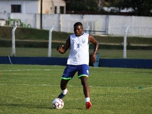 CSA acerta empréstimo do volante Léo Santos ao Nacional de Muriaé (MG) 
