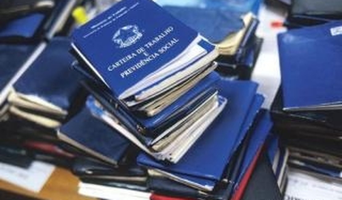 Brasil fecha 2015 com aumento no desemprego