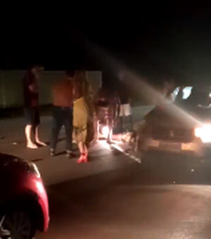 [Vídeo] Acidente entre moto e carro é registrado em Marechal Deodoro
