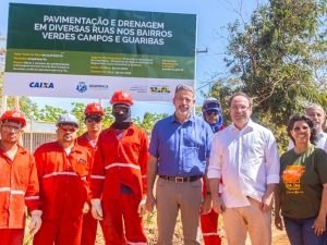 Arapiraca cria novo corredor de tráfego com a pavimentação de 49 ruas em guaribas e verdes campos