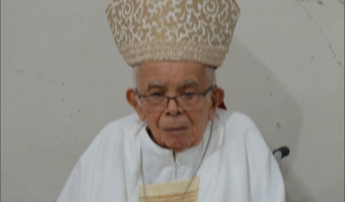 Arcebispo emérito de Maceió, Dom José Carlos morre aos 86 anos