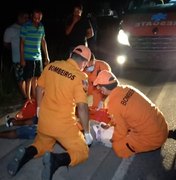 Colisão entre carro e moto deixa casal e criança feridos em Arapiraca