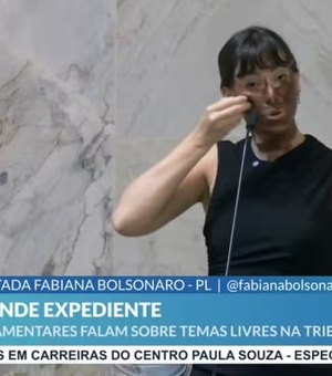 Deputada do PL faz 'blackface' durante discurso contra mulheres trans no plenário da Alesp
