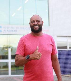 Paciente do Hospital do Coração Alagoano celebra recuperação após infarto