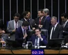 PEC da blindagem é aprovada por deputados e vai ao Senado