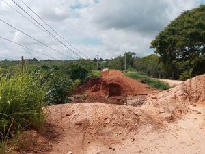 [Vídeo] Obra de reconstrução da ponte na AL- 485 não é iniciada e trecho interditado faz novas vítimas