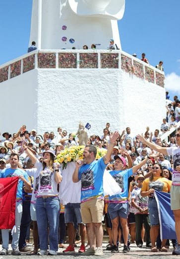 Ceci acompanha romeiros de Atalaia em peregrinação a Juazeiro do Norte