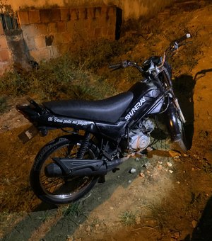 Motocicleta roubada é encontrada na Santa Amélia