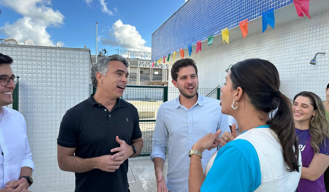 Rafael Brito conhece programa de prevenção a violência do Recife com quase 10 anos de existência
