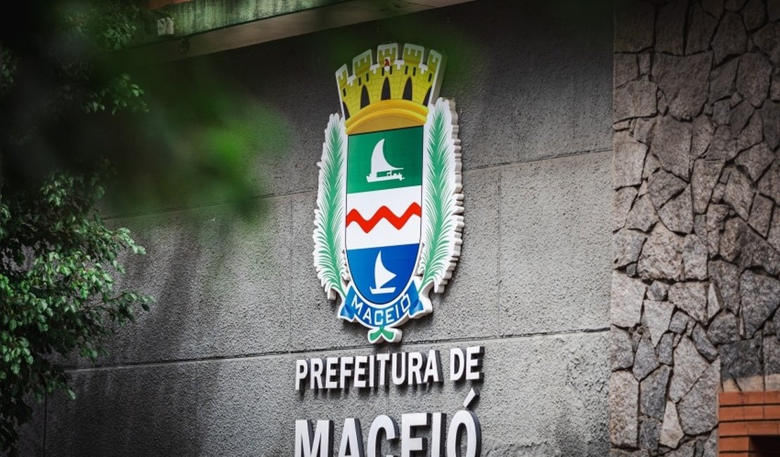 ﻿﻿Prefeitura de Maceió decreta ponto facultativo na segunda-feira (15)