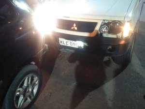 Colisão deixa trânsito lento na principal avenida do Benedito Bentes