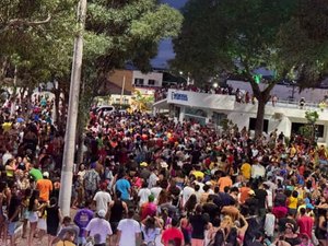 Foragido por homicídio é preso durante folia de Carnaval em Delmiro Gouveia