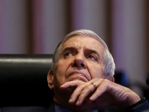 Moraes concede prisão domiciliar humanitária a Augusto Heleno