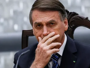 Deputada eleita pede ao STF que suspenda contas de Bolsonaro em redes sociais