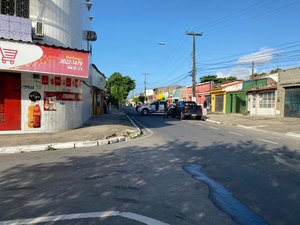 Festa entre amigos termina em briga, reféns e homicídio na Pajuçara