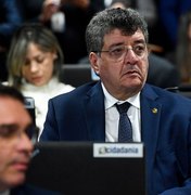 Veja quanto custou a viagem do senador de AL aos EUA para negociar tarifaço de Trump