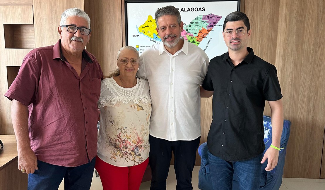 Arthur Lira entrega liderança do PP em Maribondo à ex-prefeita Leopoldina Amorim