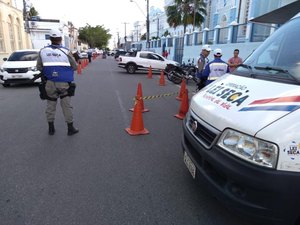 Lei Seca flagra sete motoristas sob efeito de álcool em Maceió