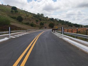 Governo de Alagoas inaugura alça viária em Joaquim Gomes