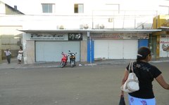 Comercio fecha as portas em protesto a falta de segurança 
