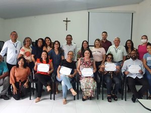 Conselho homenageia ex-integrantes por dedicação à causa assistencial em Maceió
