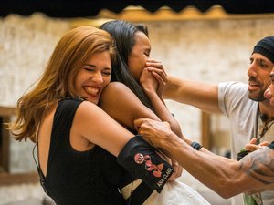 Gleici ganha o BBB18 e grita 'Lula livre' ao vivo