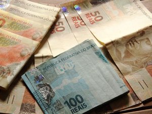 Adolescente é apreendido com R$ 1.500 em notas falsas nas proximidades da Ufal