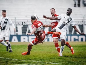 CRB perde para a lanterna Ponte Preta por 1 a 0