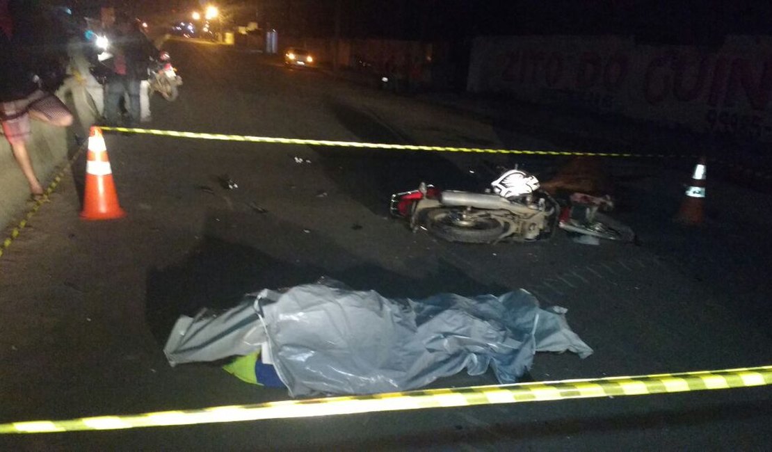 [Vídeo] Mototaxista clandestino e animal morrem após colisão na AL-110