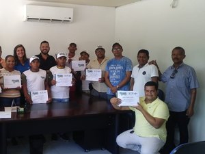 Agricultores de Matriz de Camaragibe recebem certificados do Negócio Certo Rural