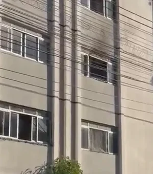 Incêndio atinge apartamento em prédio residencial na Ponta Verde, em Maceió