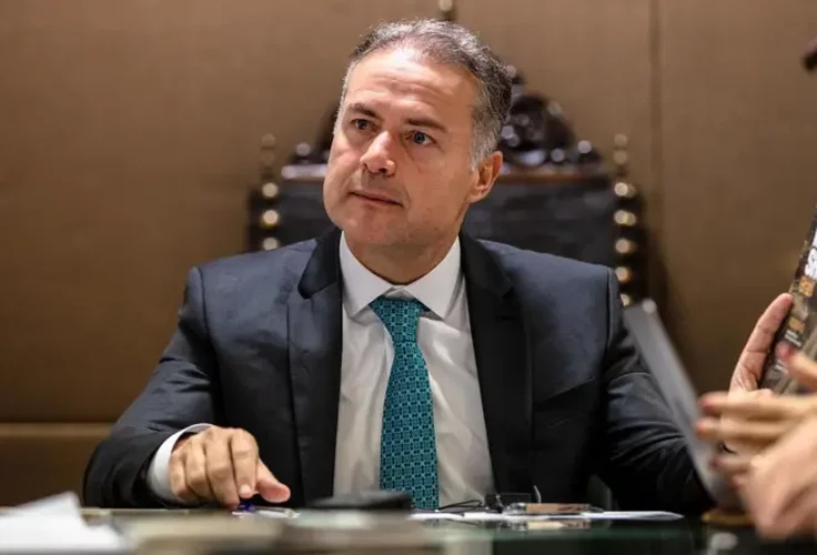 Ausência de Renan Filho marca evento do MDB em Maceió e movimenta bastidores de olho em 2026