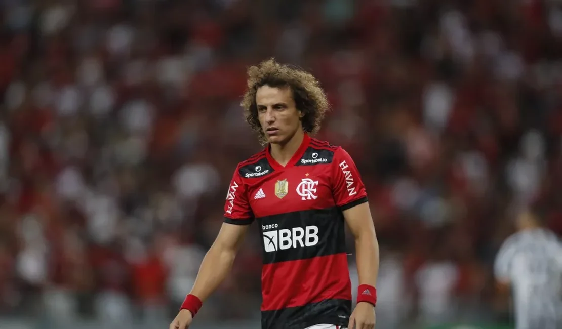 Livre no mercado, David Luiz recebe sondagem de rival do Flamengo