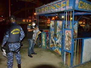 Fiscalização interdita parques e obriga fechamento de casas noturnas em Maceió