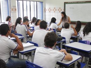 Seduc oferta 1.800 vagas em cursos técnicos de Ludoteca e Secretariado Escolar