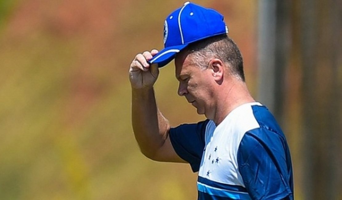 Mano Menezes pode reassumir Cruzeiro e Guto Ferreira ir para o Bahia