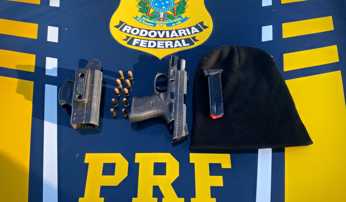 PRF em Alagoas prende homem por porte ilegal de arma de fogo na BR 101