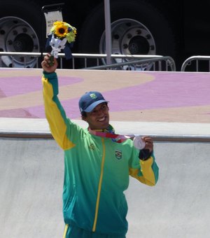 Prata de Kelvin Hoefler é a primeira medalha brasileira em Tóquio