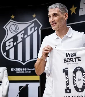 Vojvoda é apresentado oficialmente como novo técnico do Santos