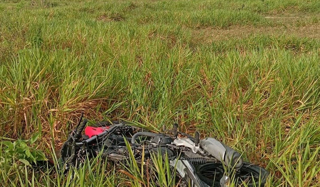 Motocicleta é encontrada abandonada no bairro Cidade Universitária