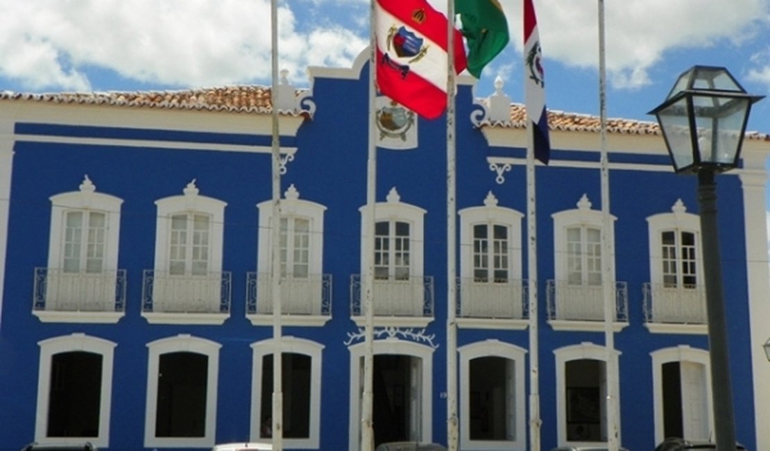 Prefeitura mantém zero de reajuste para demais categorias e 7% para professores
