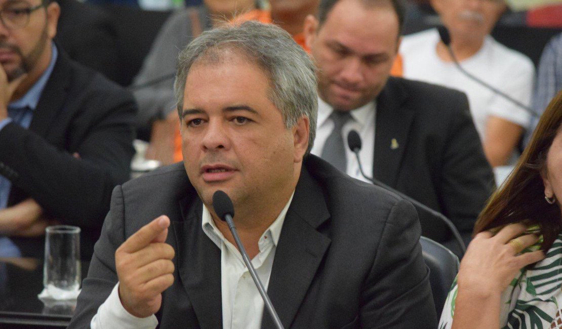 Silvio Camelo terá papel de líder do governo ofuscado por Bruno Toledo que representa maior bloco partidário da ALE