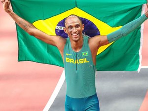 Olimpíada: Alison dos Santos é bronze nos 400 m com barreiras