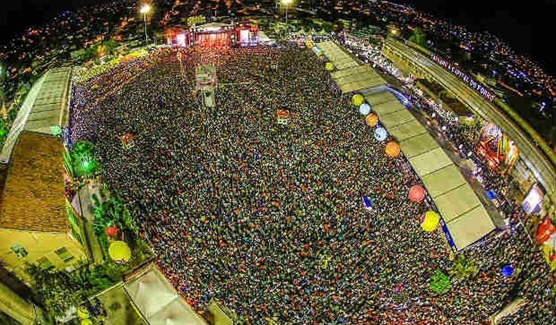 Caruaru vive noite de confusão após lotação do Pátio de Eventos