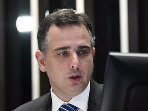 Pacheco lê requerimento de criação da CPI do MEC no Senado