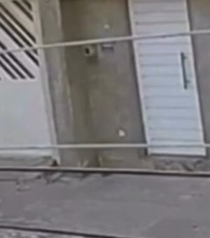 Mulher morre após ser atingida por marquise que desabou em Belo Jardim (PE)