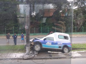 HGE divulga boletim médico de vítimas de acidente com ambulância de Jundiá