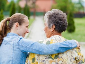 Saúde promove debate sobre saúde com adolescentes e idosos