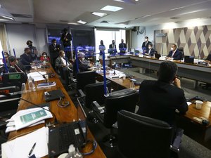 Por 7 votos a 4, CPI da Pandemia aprova relatório final que pede 80 indiciamentos